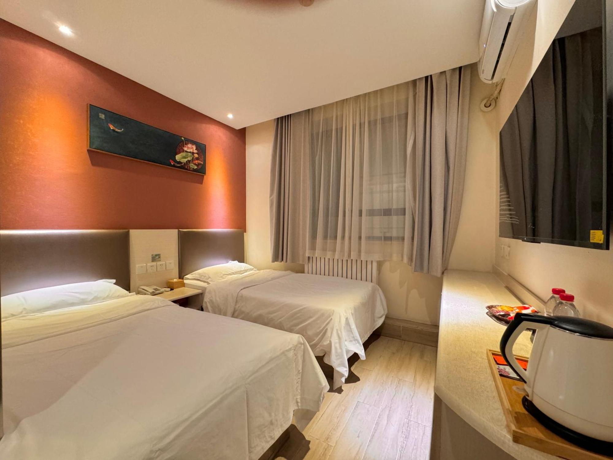 Beijing Dongdan Hotel Near Wangfujing Street,Tian'Anmen Square,The Forbidden City,Free Self-Service Laundry Room Zewnętrze zdjęcie